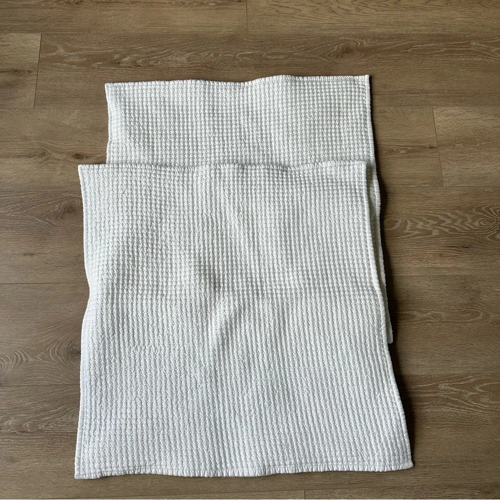 Crate & Barrel Nora Euro Sham Cream Pillow Covers 26”x 26”